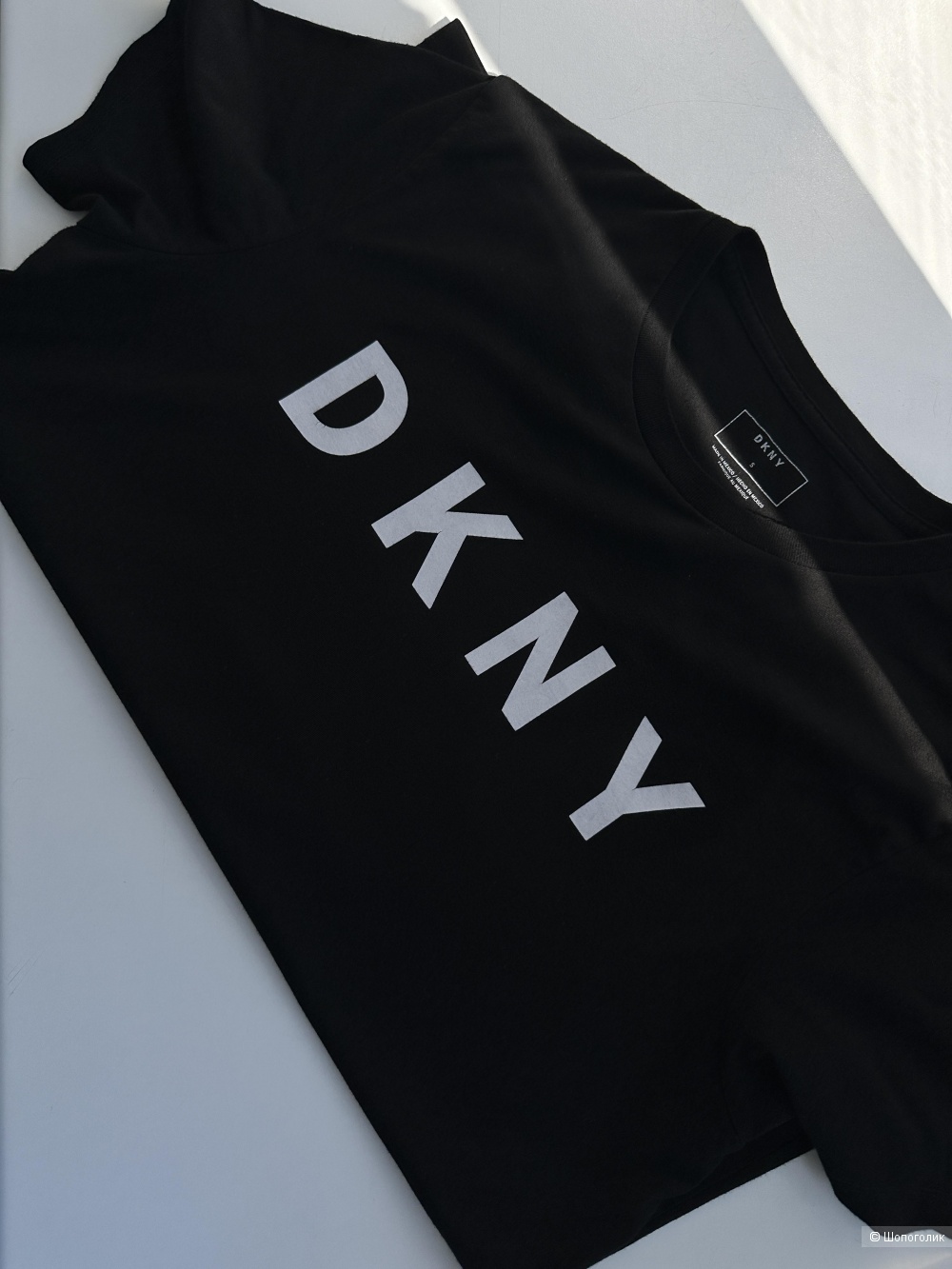 Футболка DKNY, размер S