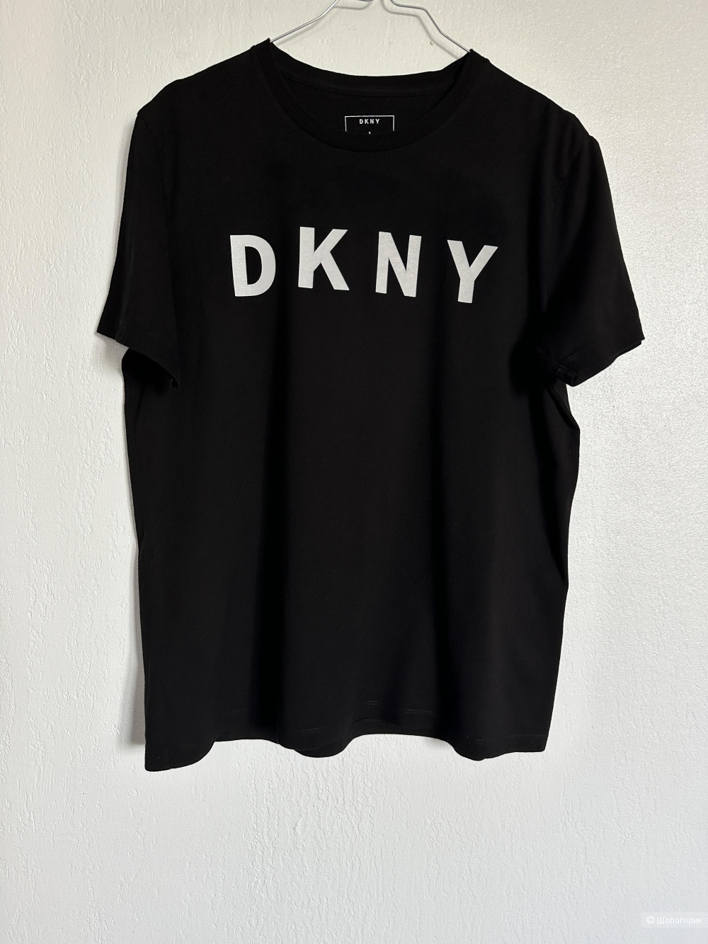 Футболка DKNY, размер S