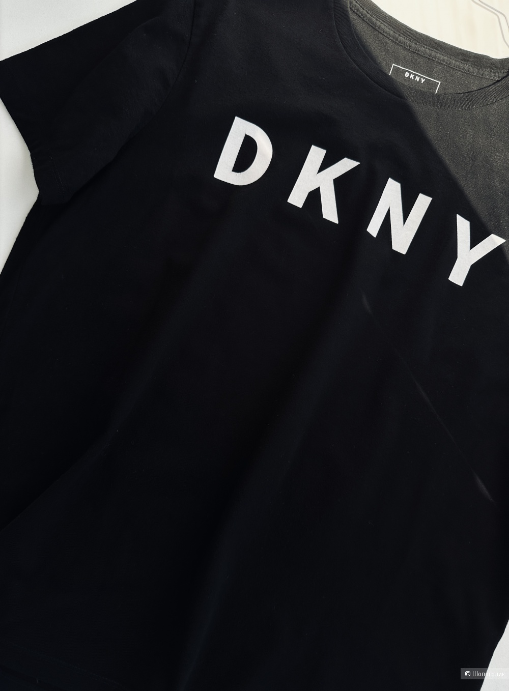 Футболка DKNY, размер S