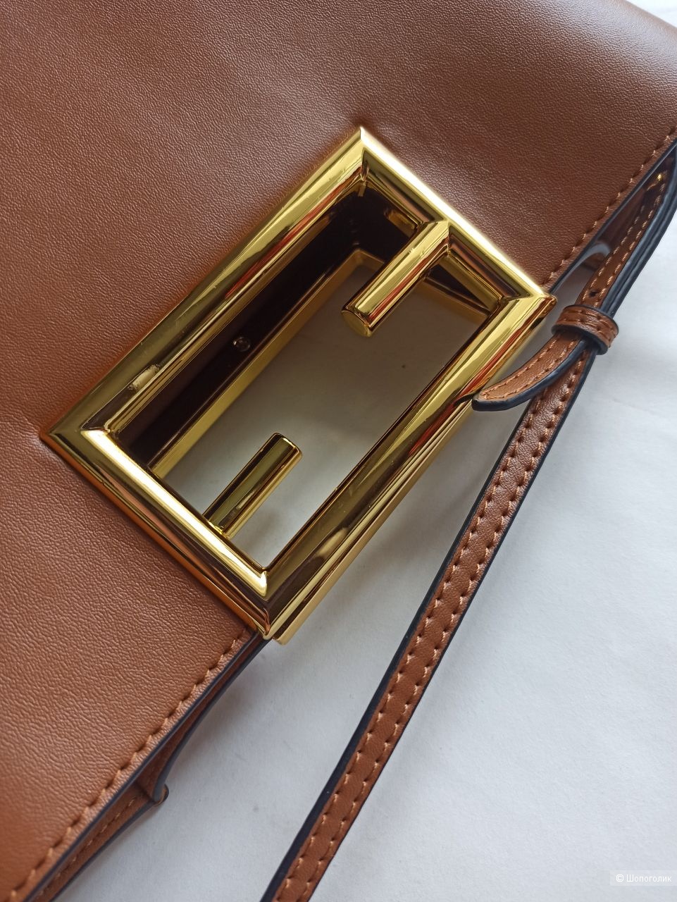 Сумка  Fendi, размер 20х17х9