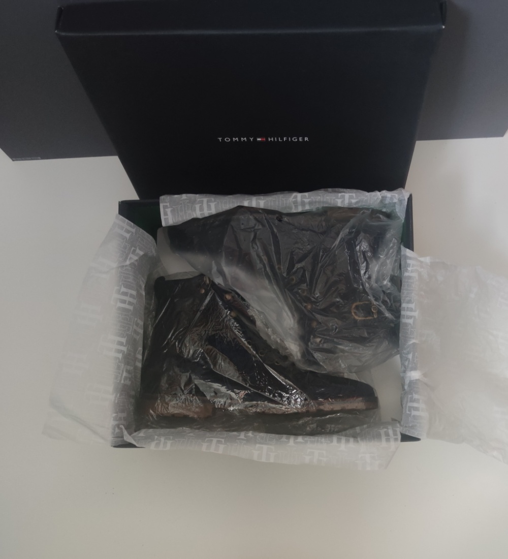 Женские ботинки Tommy Hilfiger 41