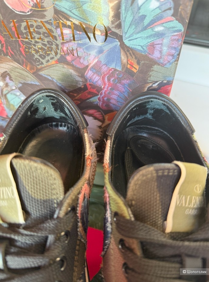 Keды Valentino 35
