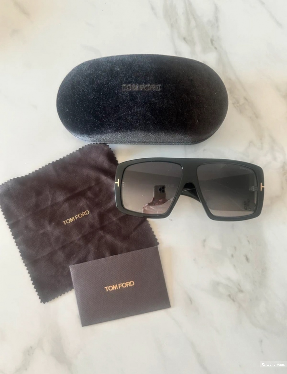Солнцезащитные очки  Tom Ford.