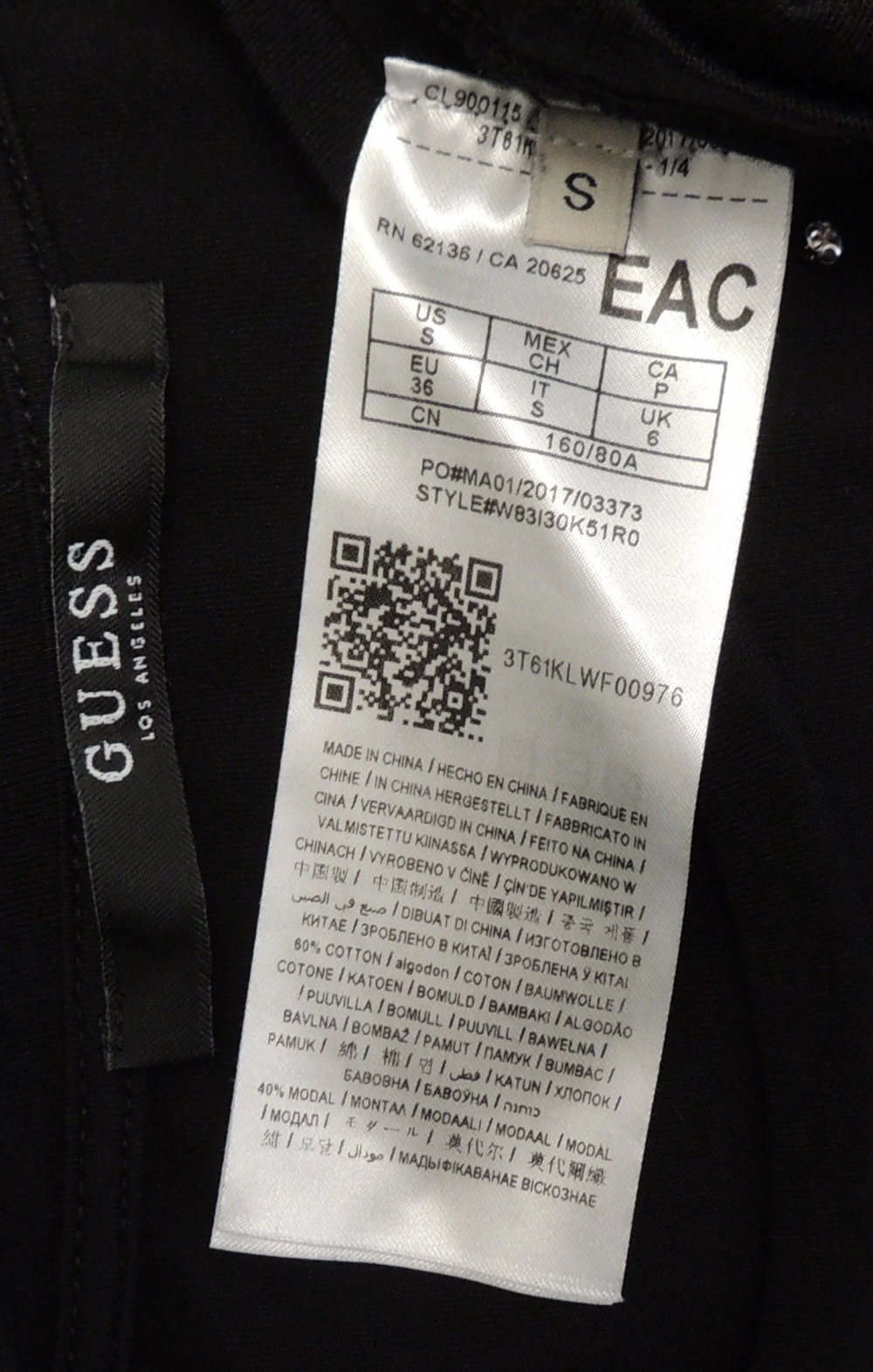 Футболка Guess. 42/44 размер