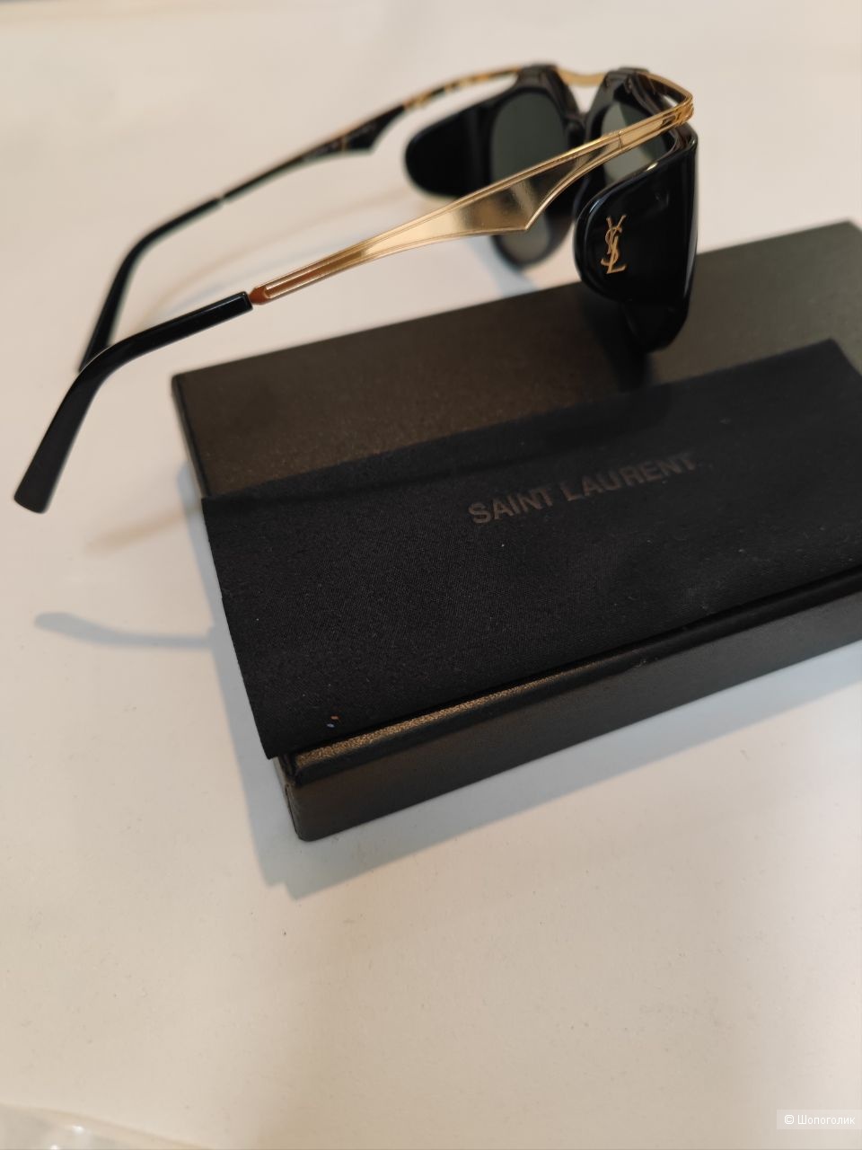 Солнцезащитные очки Saint Laurent