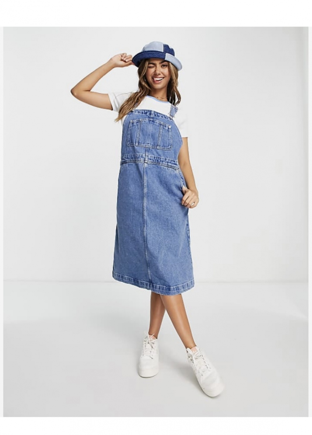 Женское джинсовое платье monki,40-42 росс.размер