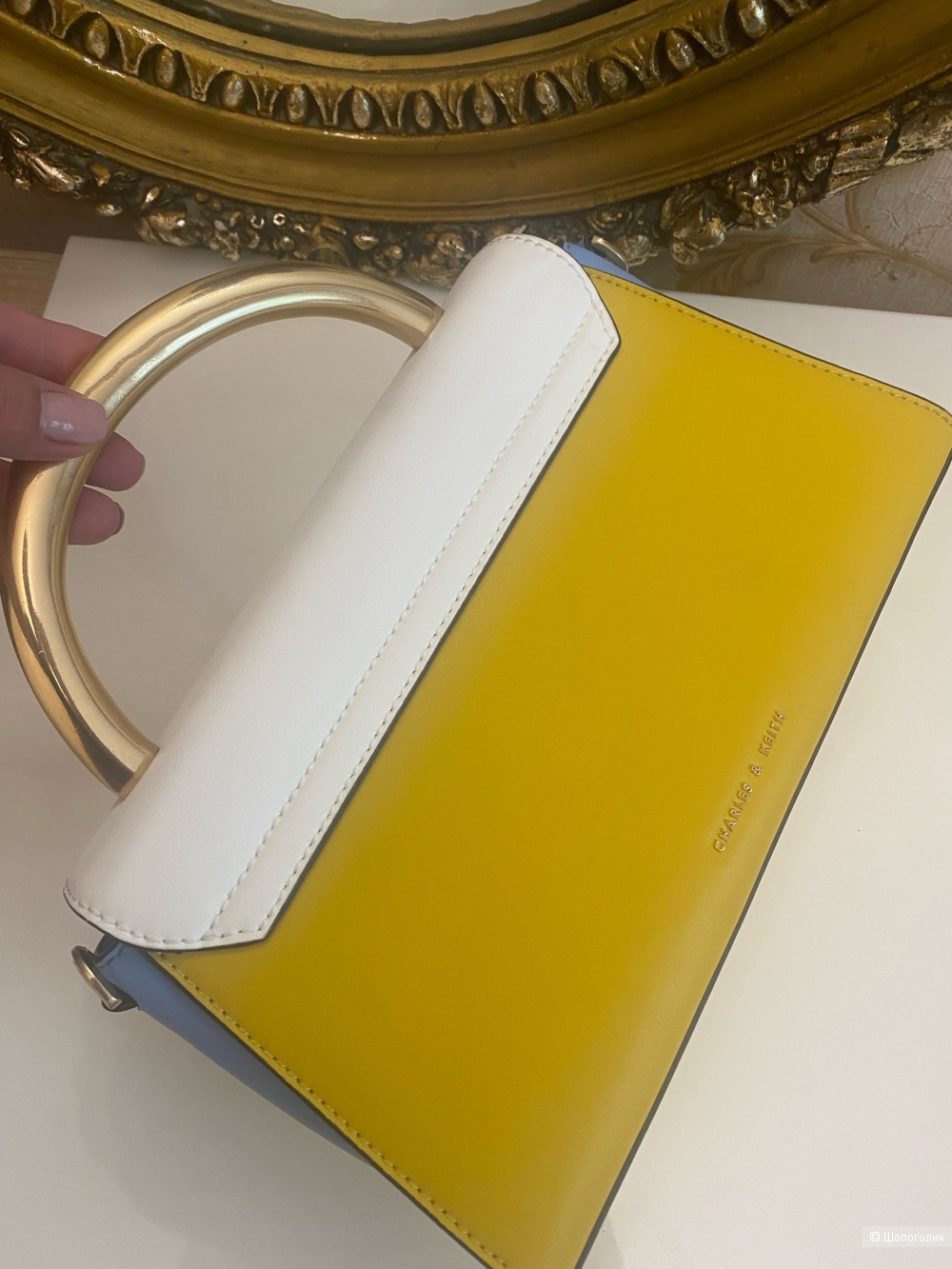 Сумка Charles&Keith.