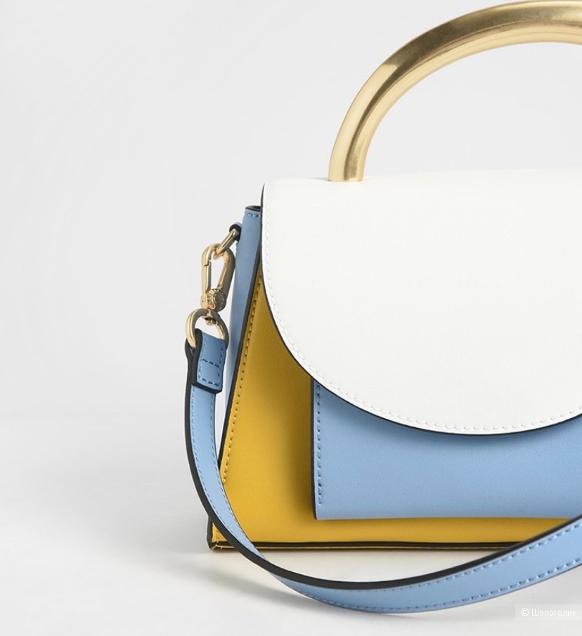 Сумка Charles&Keith.