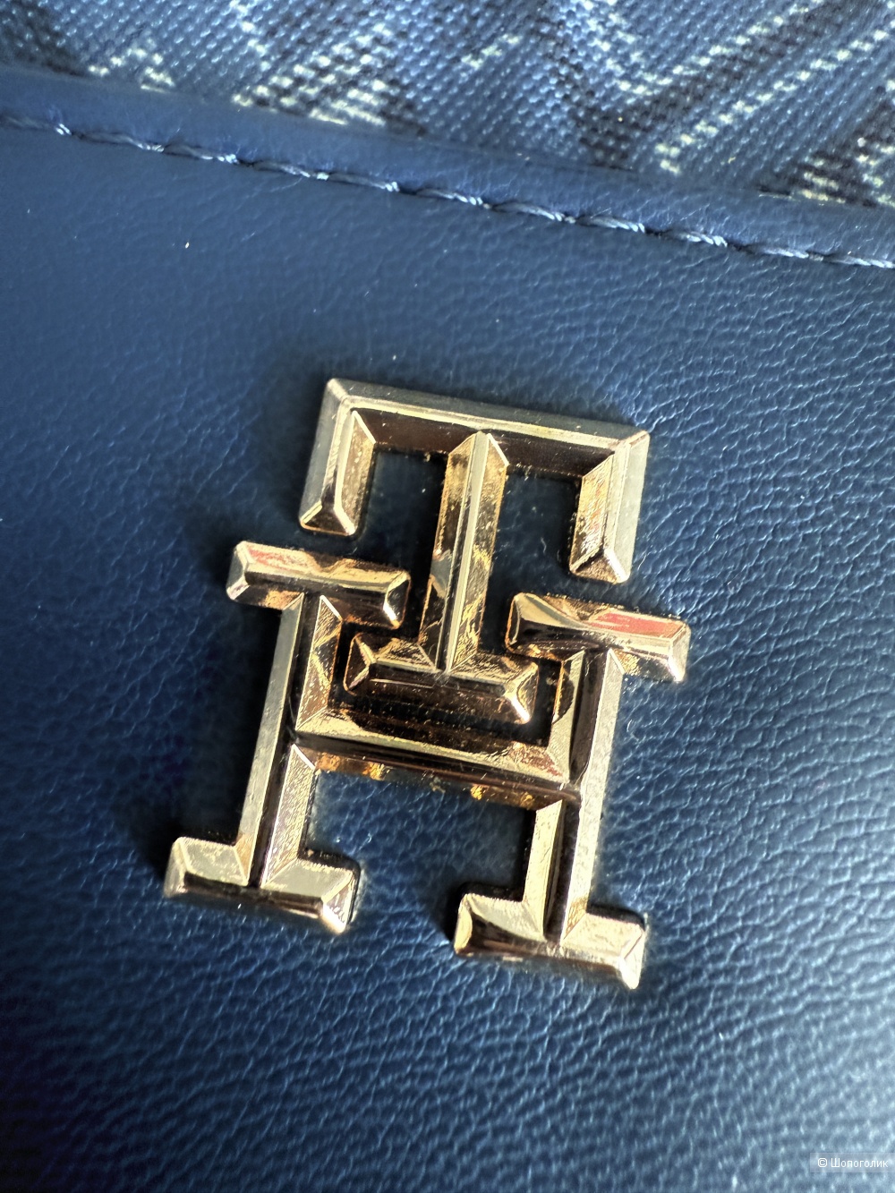 Сумка Tommy Hilfiger.