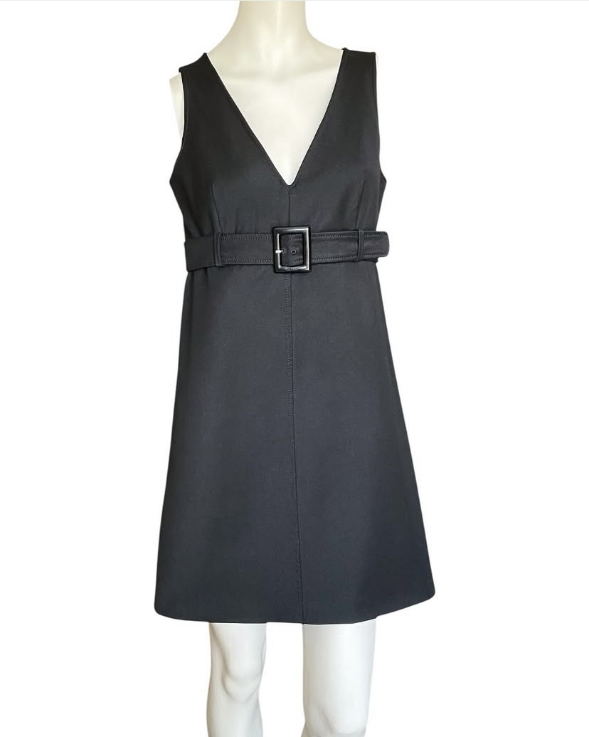 Саржевое платье Prada 44