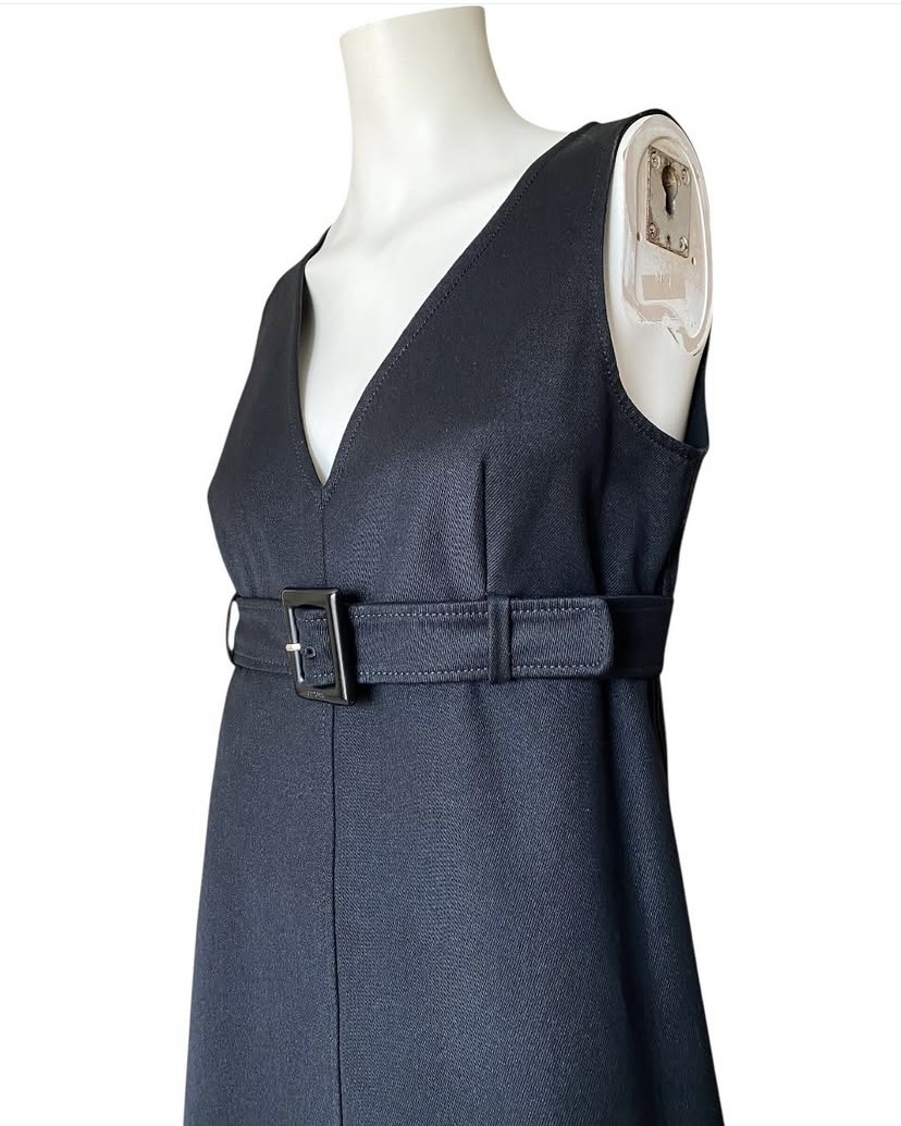 Саржевое платье Prada 44
