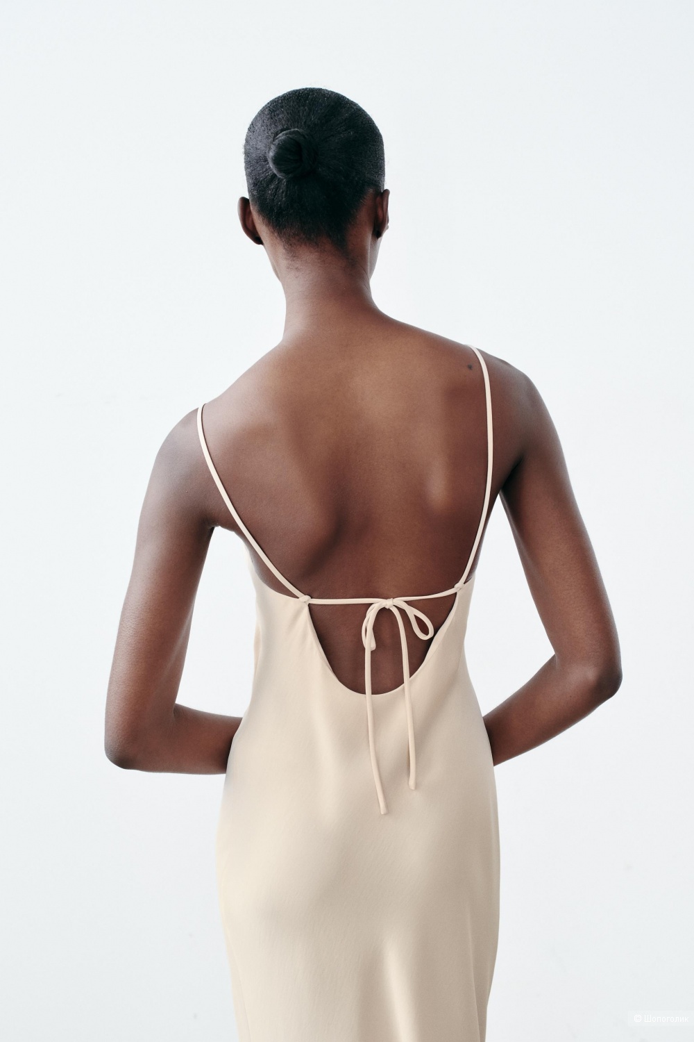 Платье Zara атласное в бельевом стиле, L