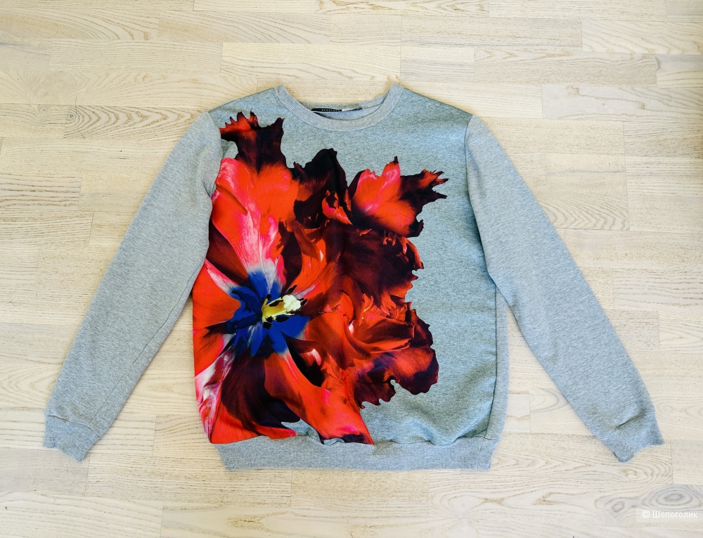 Толстовка Max Mara, размер xs-s.