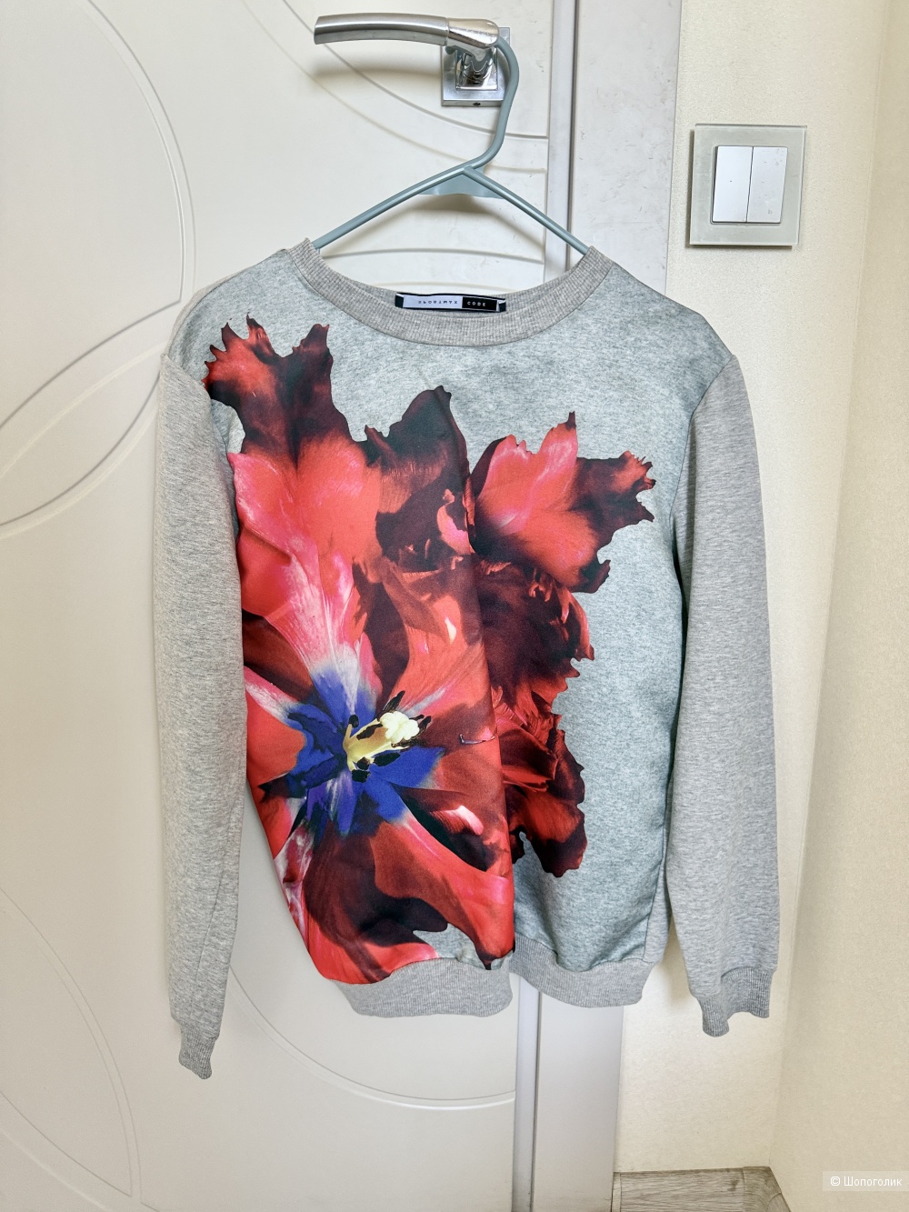 Толстовка Max Mara, размер xs-s.