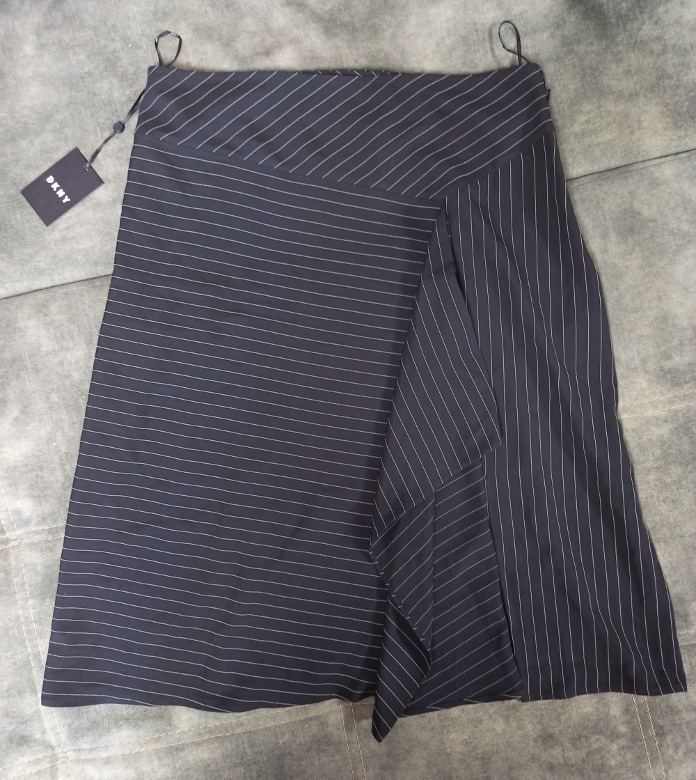 Юбка DKNY, размер 14(52-54)
