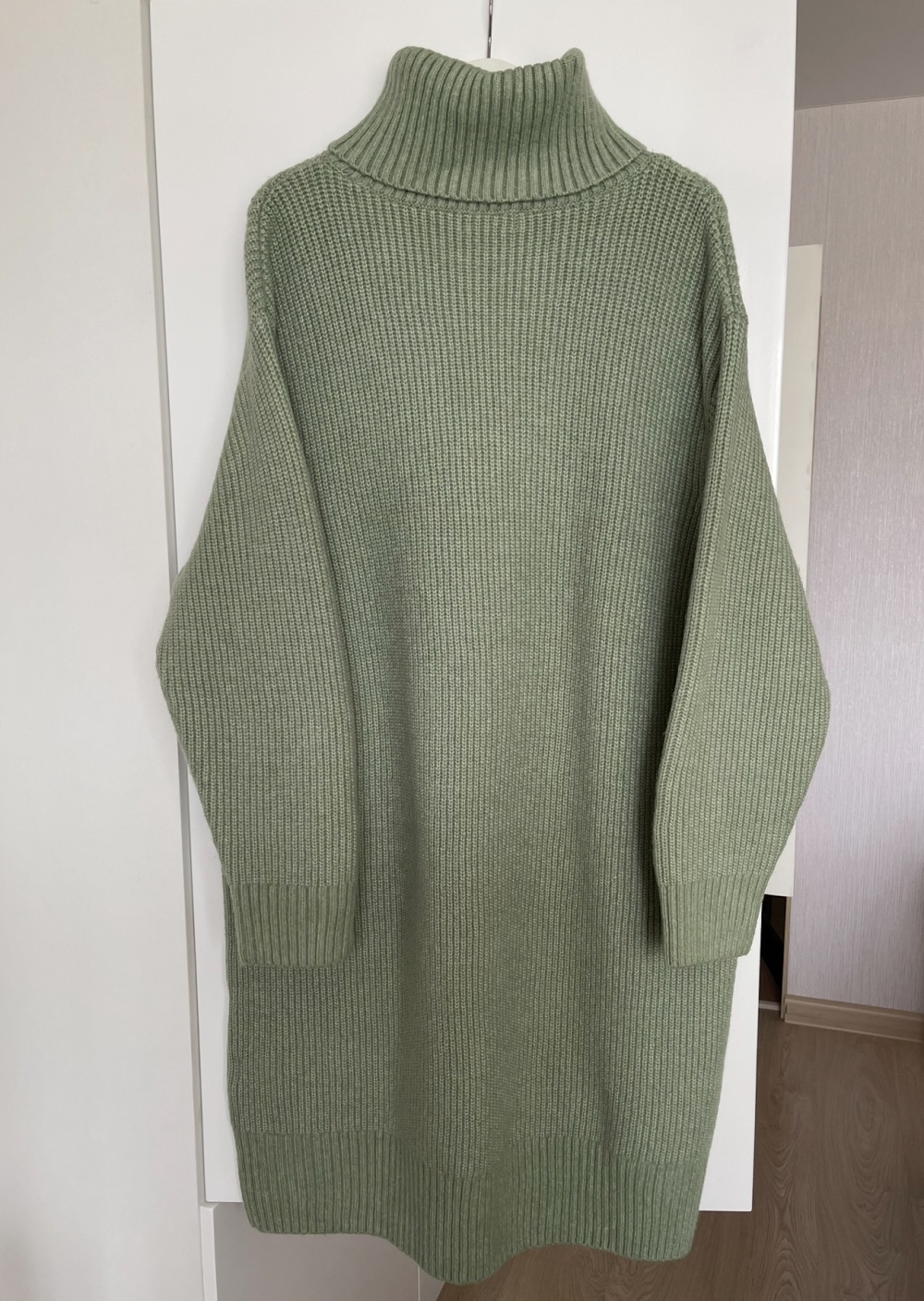Платье H&M размер L