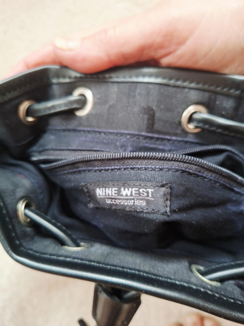 Сумка Nine West черная