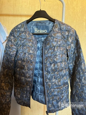 Тонкая куртка Herno 40-42 размер