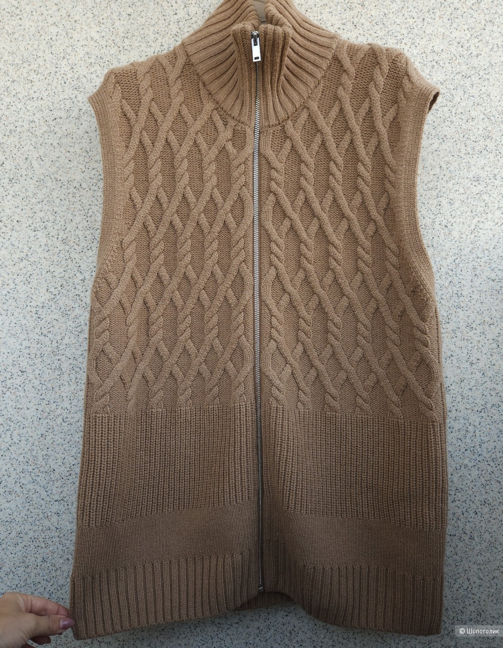 Жилет COS, 46