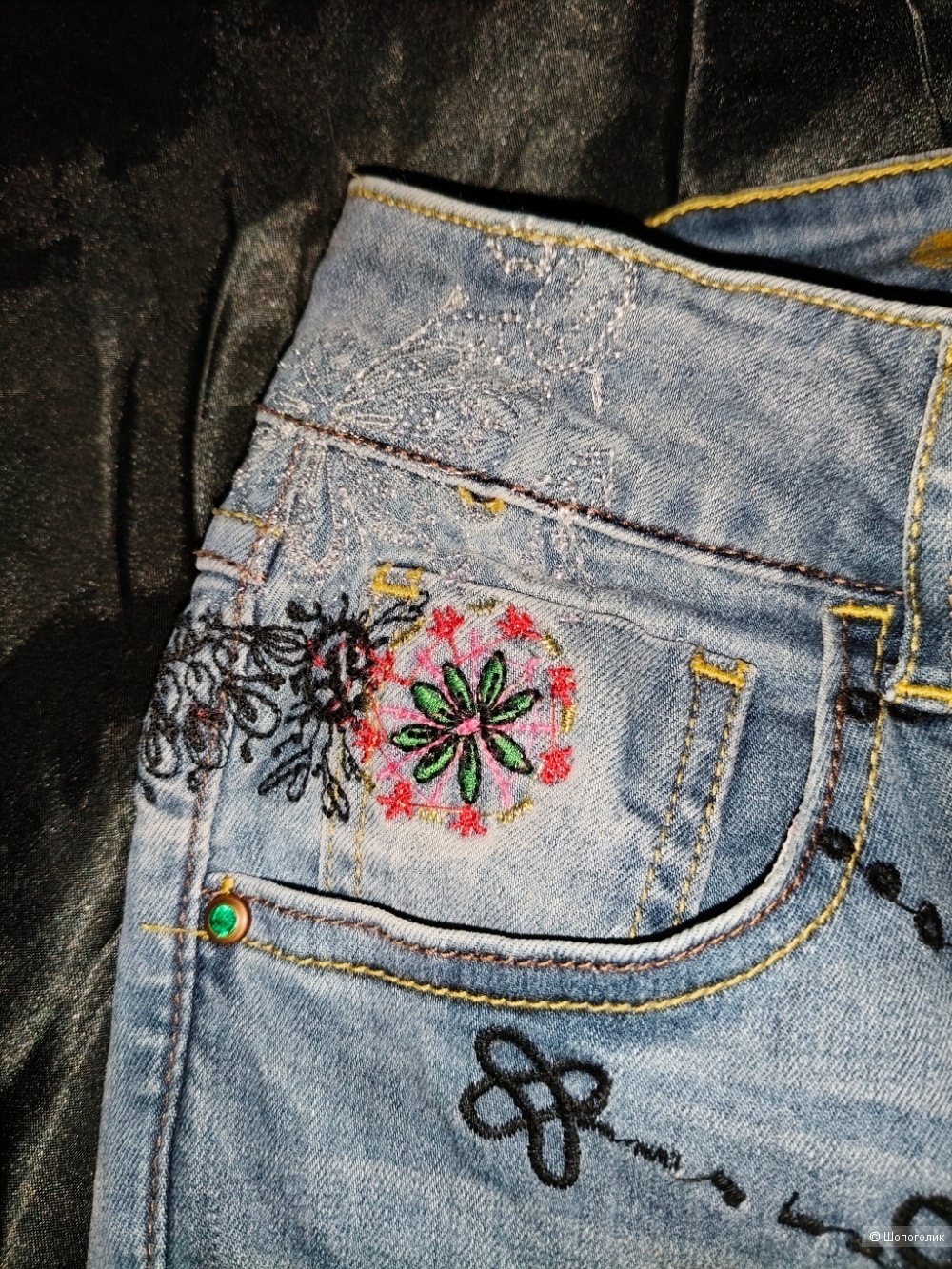 Джинсы Desigual / 46