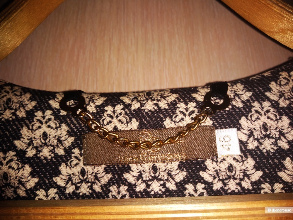 Плащ Alena Goretskaya 46