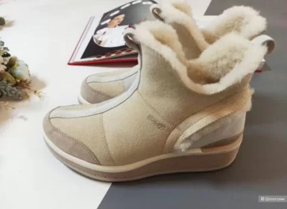 DECKERS  Зимние ботинки 40.5/41