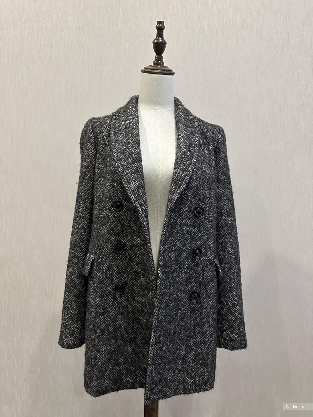 Пальто Massimo Dutti euro 38