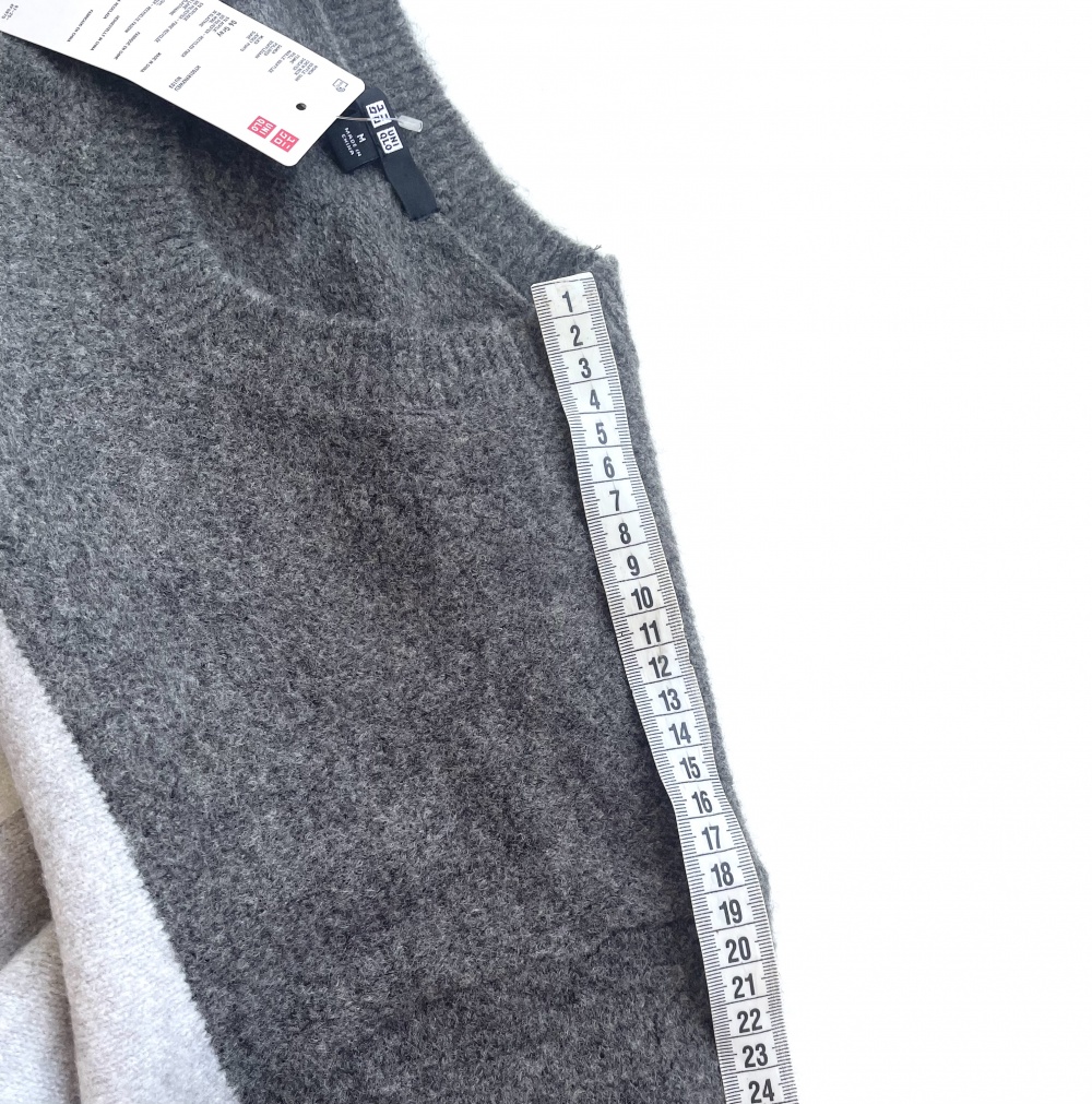 Свитер Uniqlo размер М( 46-48 )