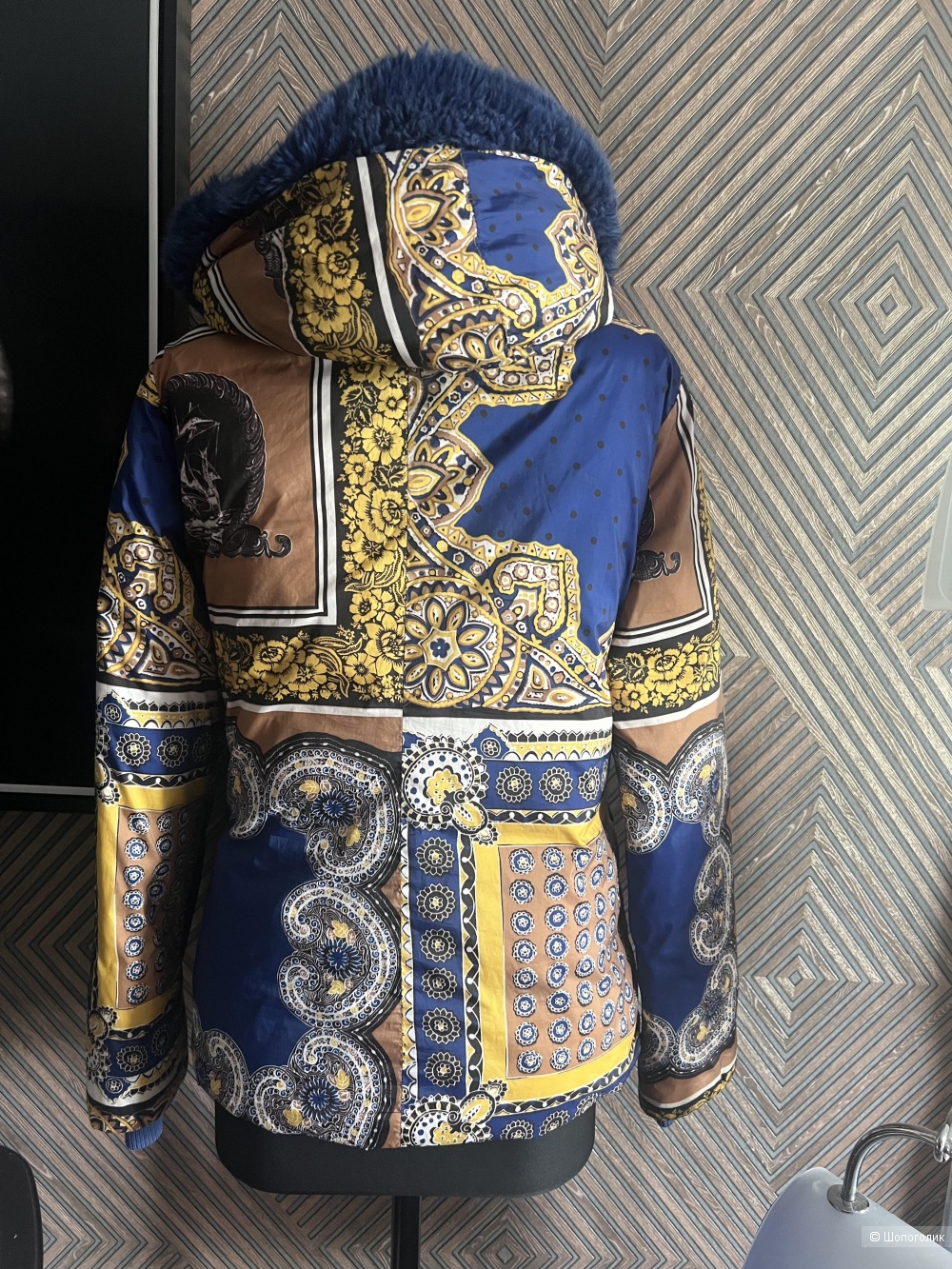 Love Moschino куртка р44