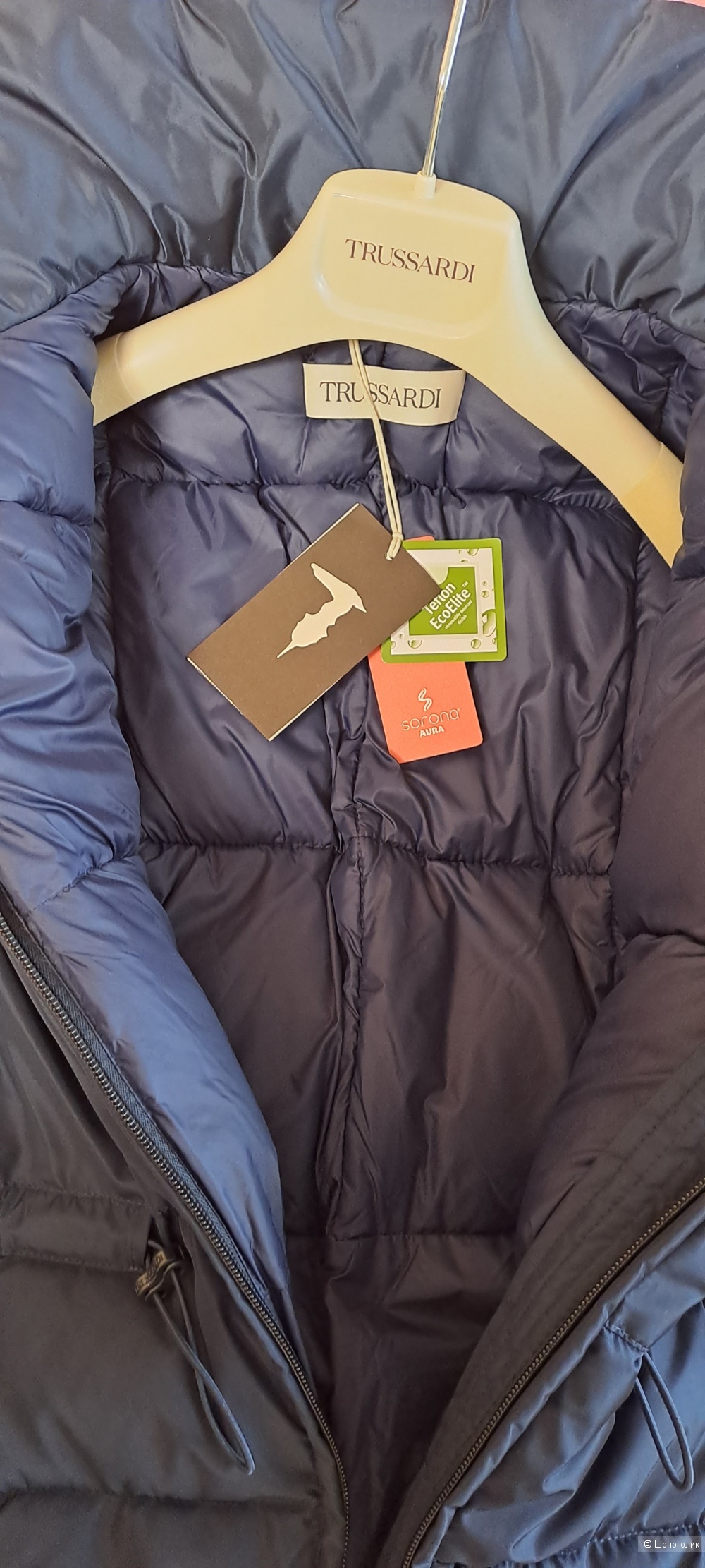 Пуховик  Trussardi 44 it(48-50-52 русский)