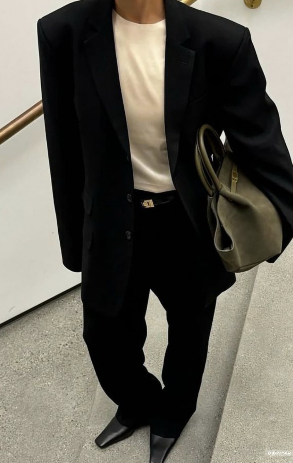 Шерстяные брюки Hugo Boss/48