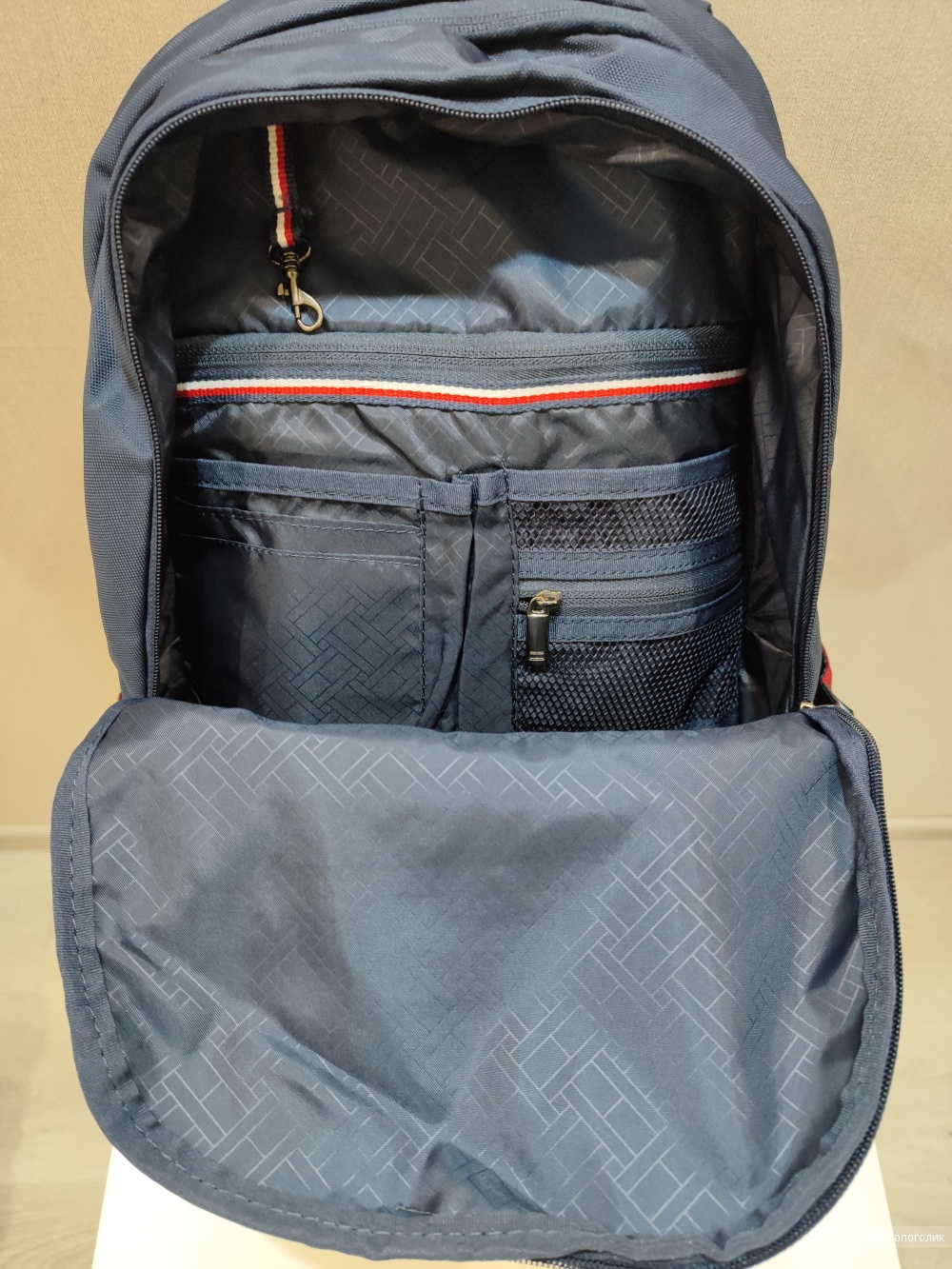 Рюкзак Tommy Hilfiger