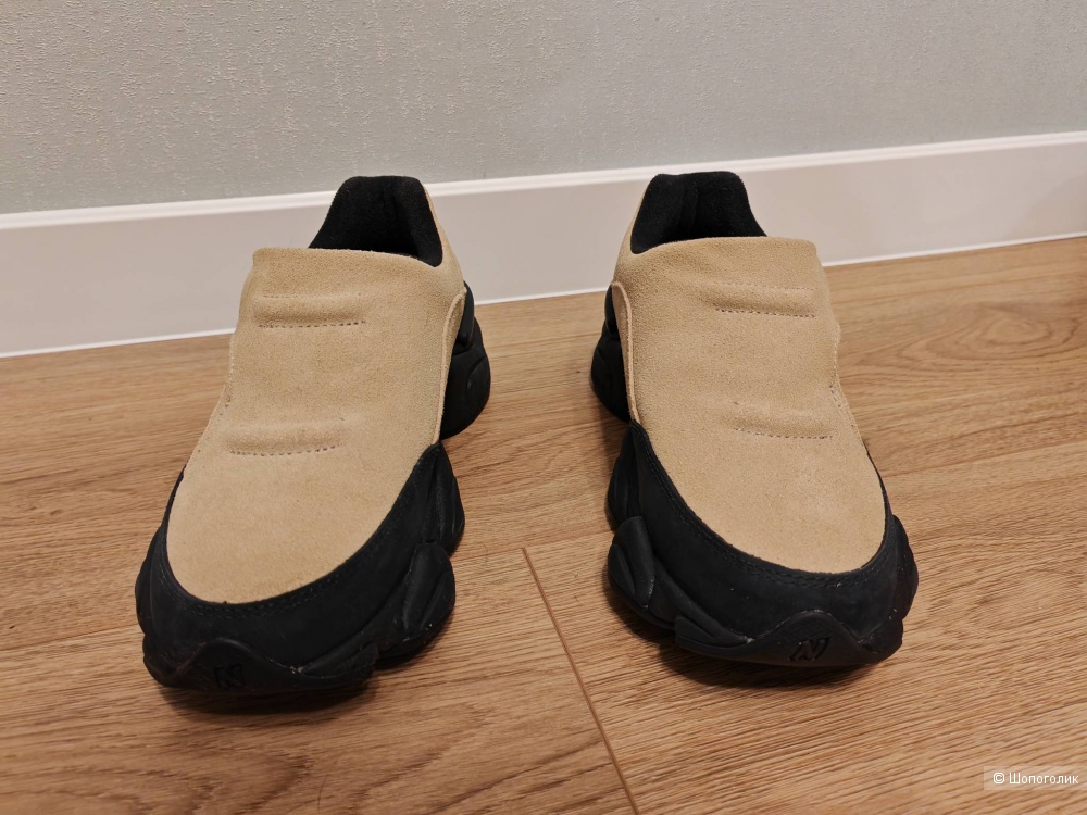Женские кроссовки New Balance 8040, размер 40