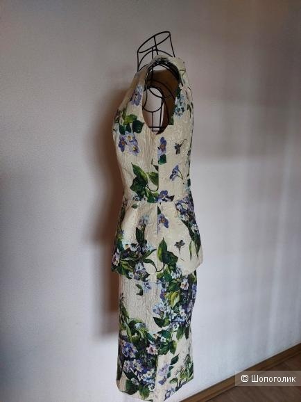 Костюм Dolce&Gabbana размер 42