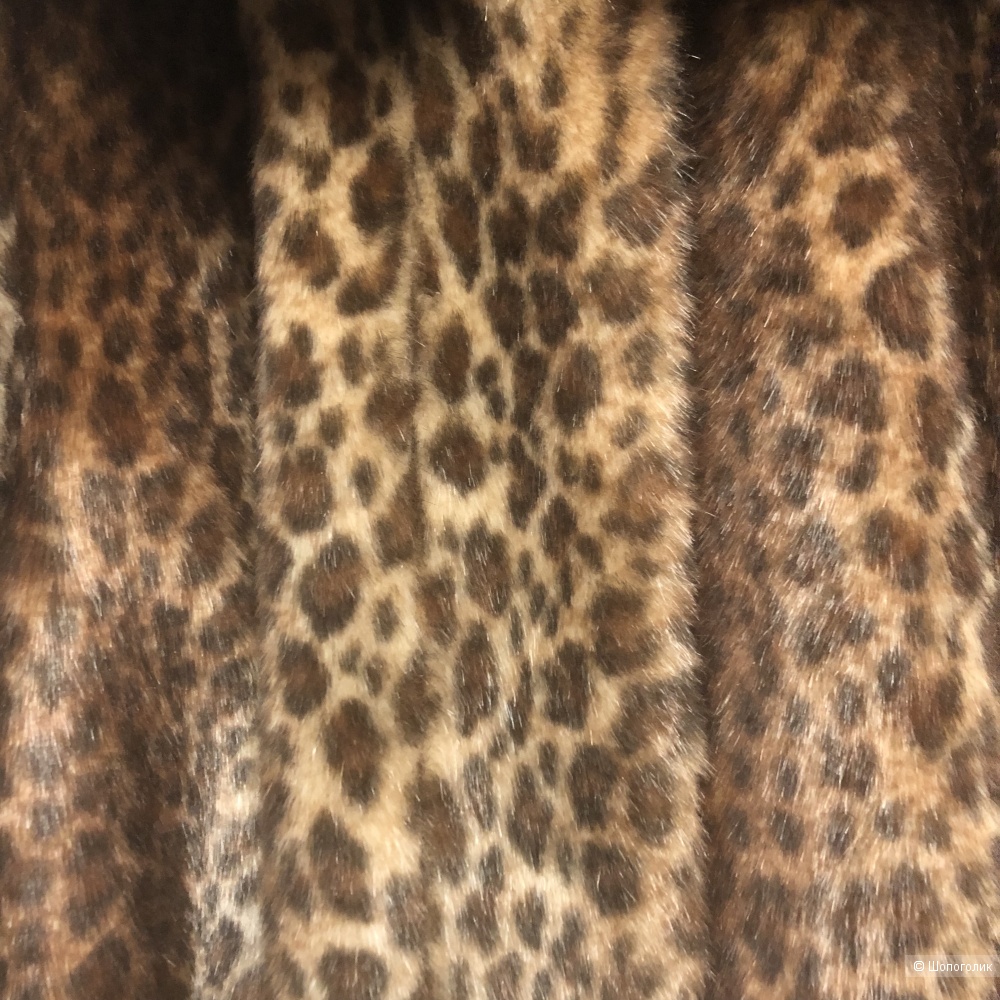Шуба из искусственного меха с капюшоном (XL)