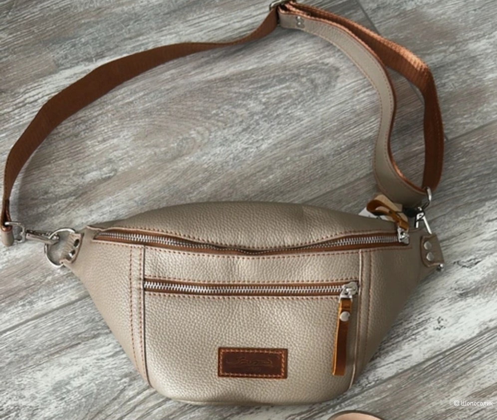 Женская кожаная сумка- бананка