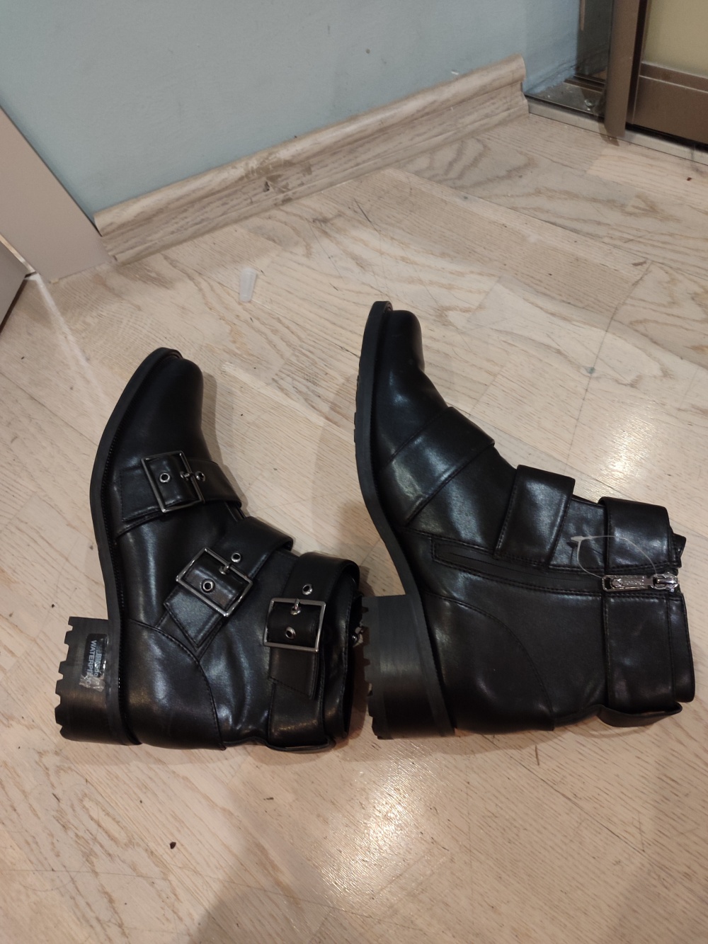 Кожаные ботинки BLONDO Camila Waterproof Moto Biker Leather Booties, Black 11 размер (28 см(