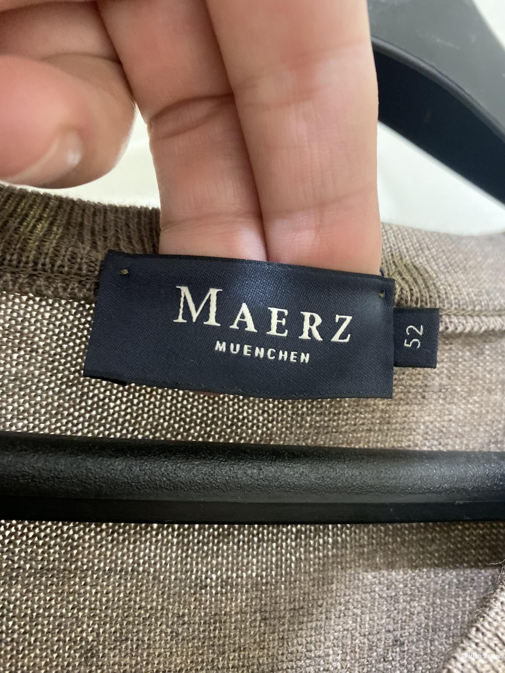 Шерстяной джемпер MAERZ. Размер фирм.52.