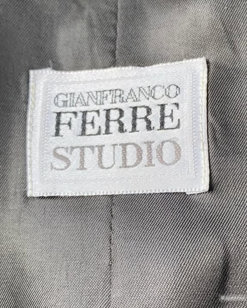 Шерстяное пальто Gianfranco Ferre XS-M