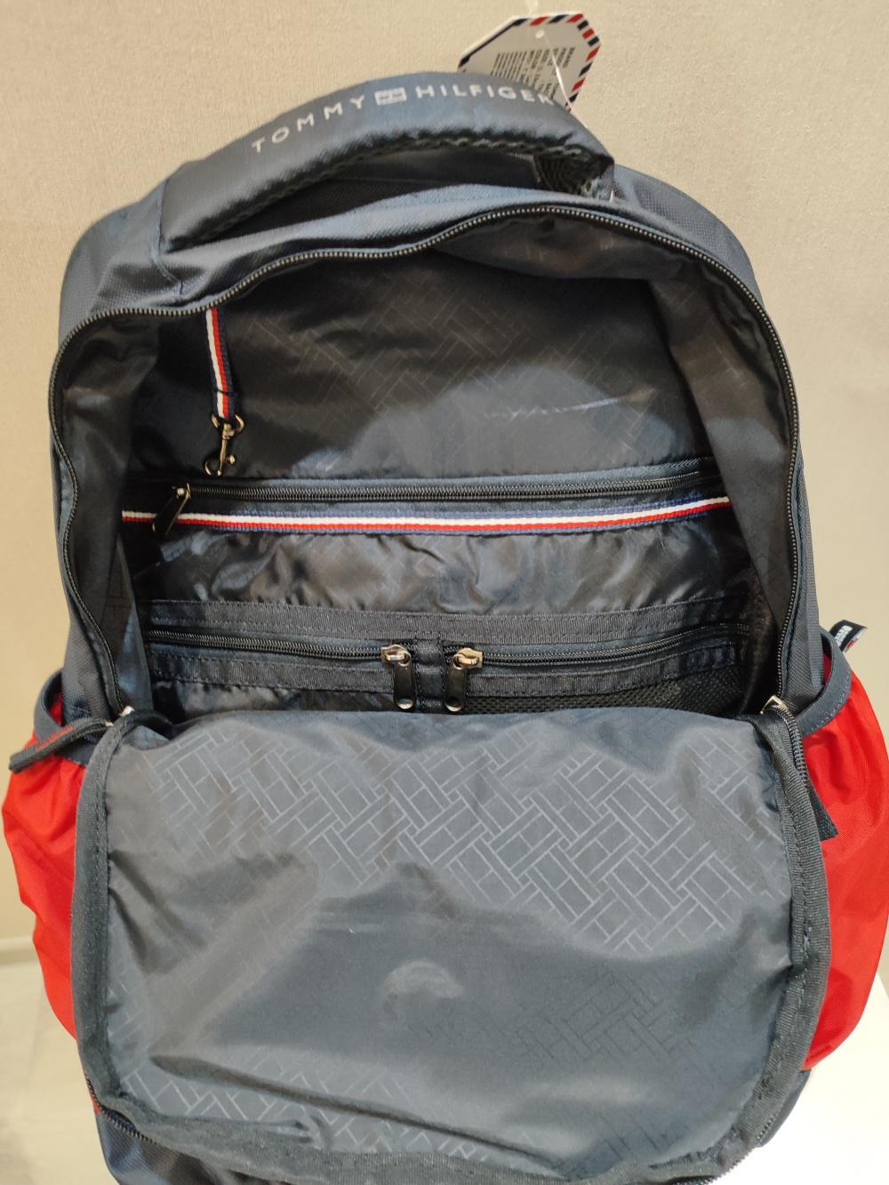 Рюкзак Tommy Hilfiger