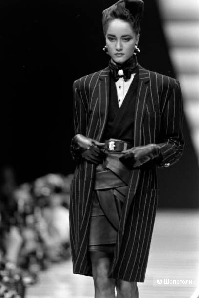 Шерстяное пальто Gianfranco Ferre XS-M