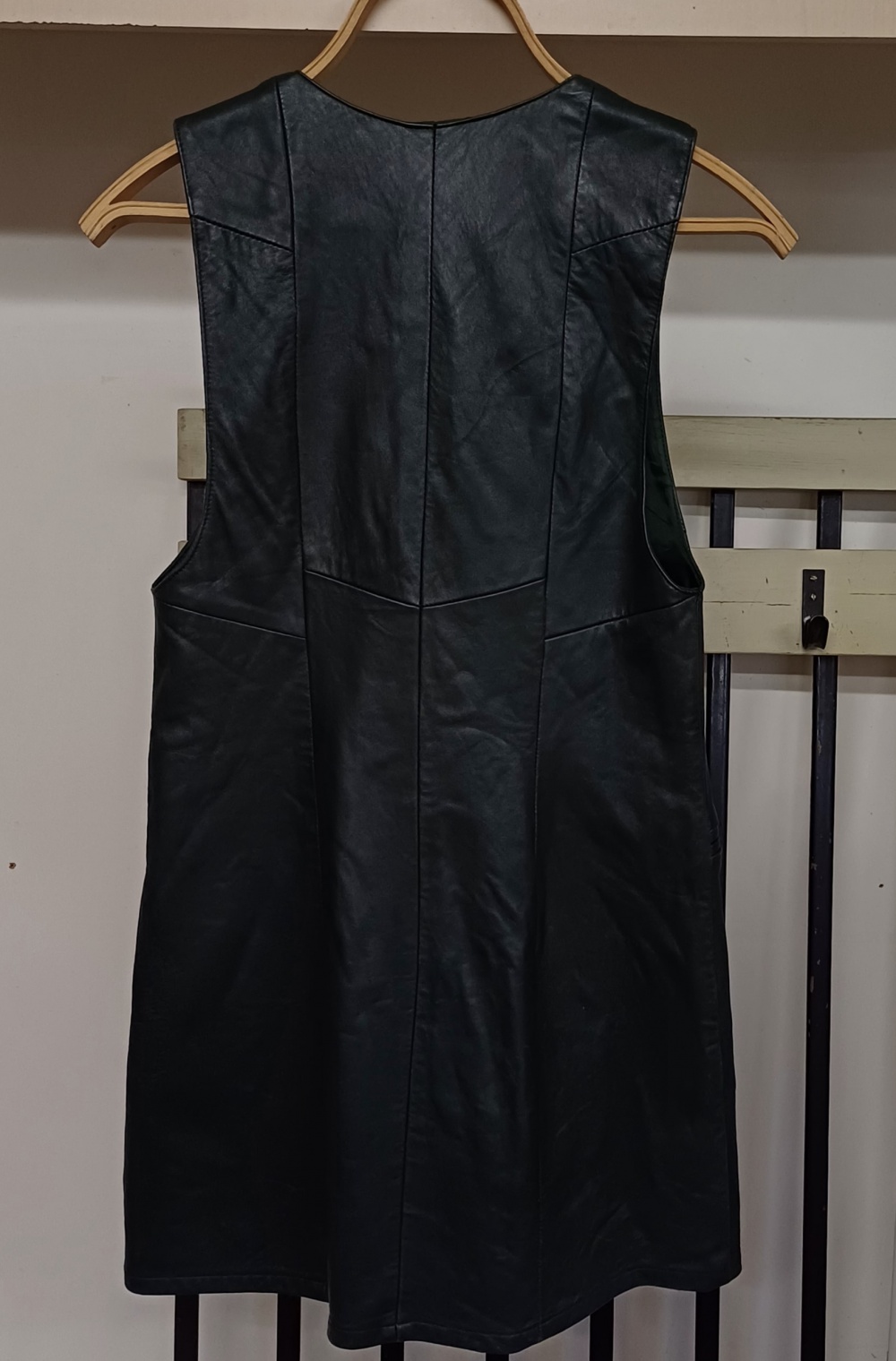 Жилет из натуральной кожи, no brand, S, M