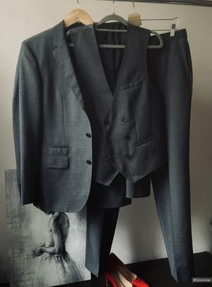 Костюм Hugo Boss, размер 46-48