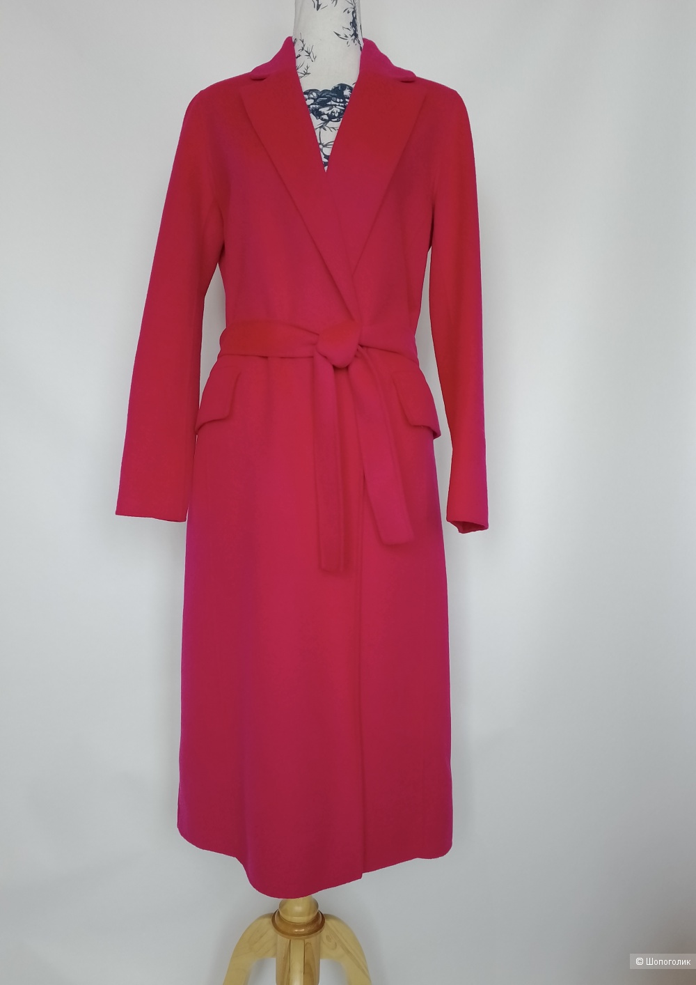 Пальто шерстяное Maje ярко розовое, фр 38