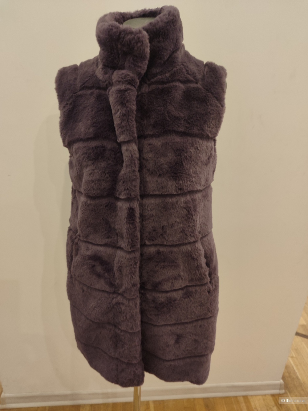 Меховой жилет Monari размер m