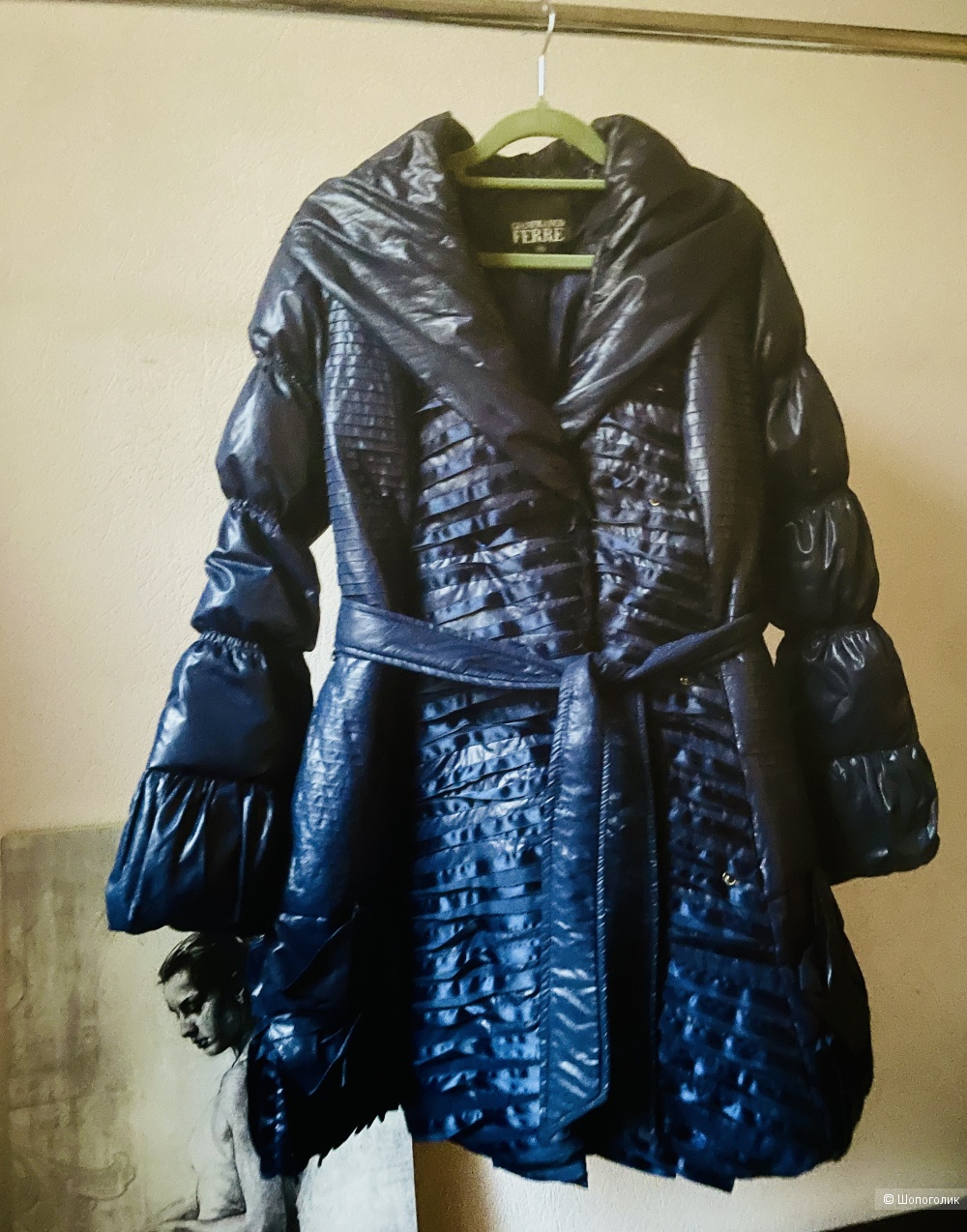 Пуховик Gianranco Ferre, размер 44-46