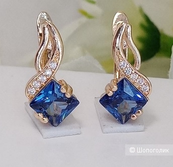 Серьги с сапфиром