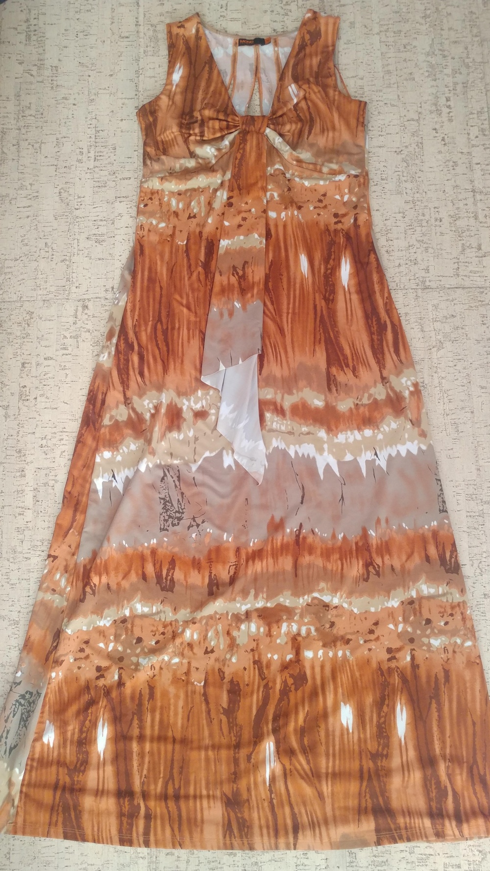 Платье MONO collection р.М