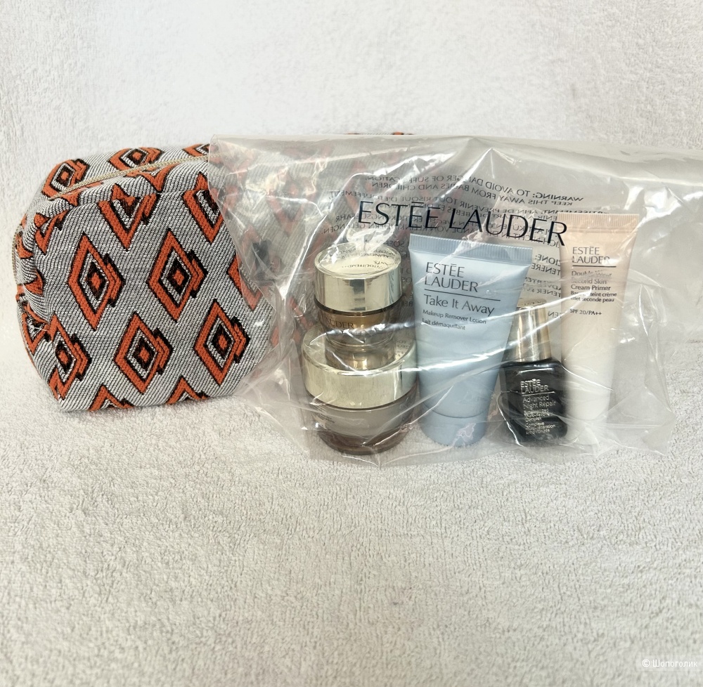 Набор в косметичке Estée Lauder. Travel size