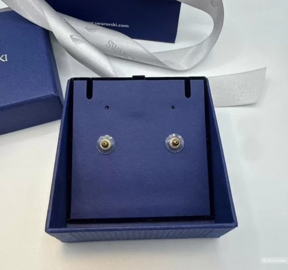 Серьги swarovski.